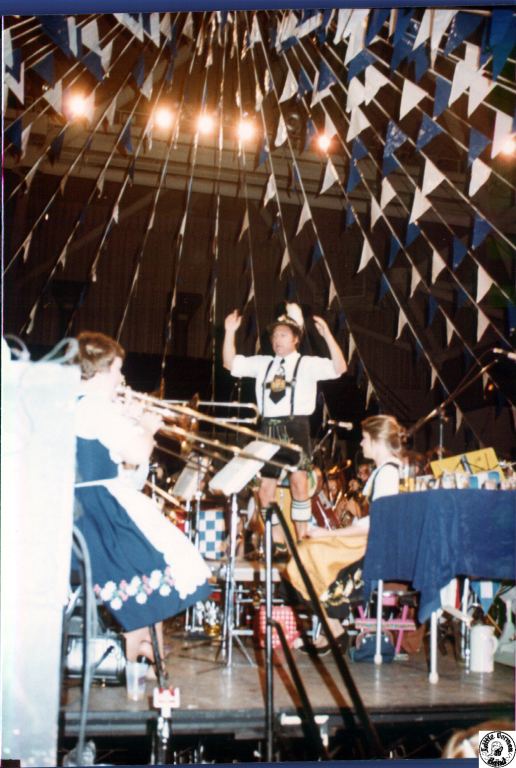1981 10 10 08 Oktoberfest @ Civic Center.jpg